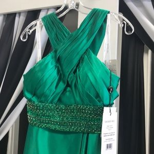 Sherri Hill 52077 emerald size 6 NWT